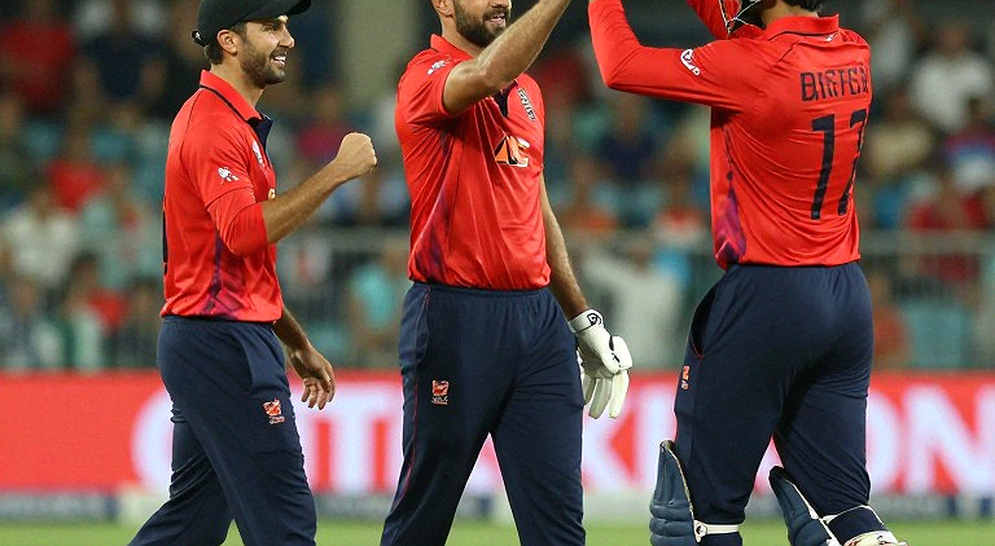 টস জিতে ফিল্ডিং—কিন্তু কোন মাঠে? একটি অসম্পূর্ণ রিপোর্ট যে প্রশ্নগুলো খুলে রাখল