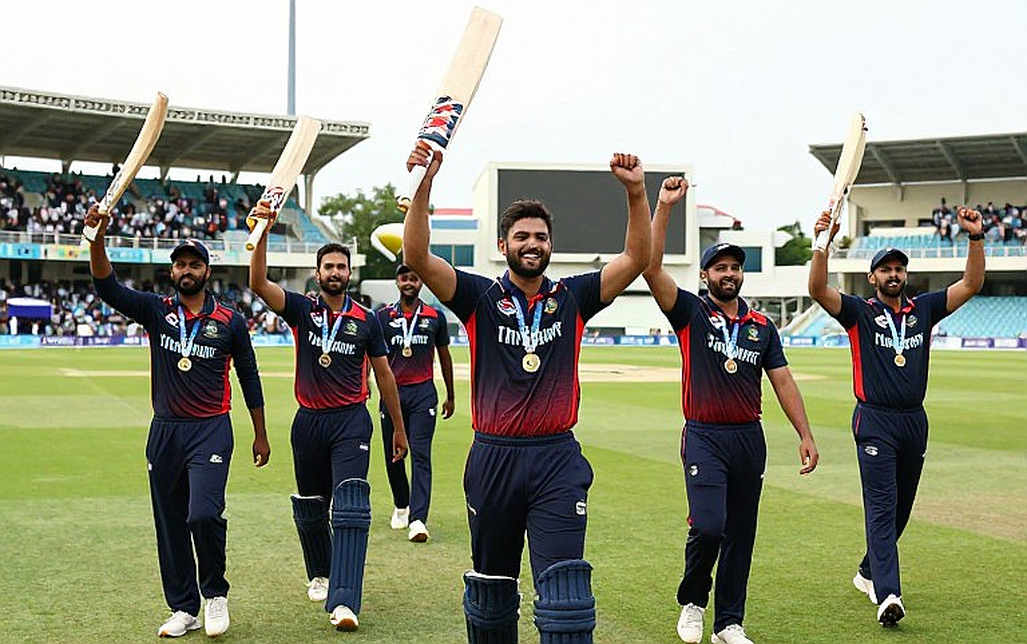 VAR-এর সুতো ধরে ফুটবল থেকে ক্রিকেট: ২০২৬ বিশ্বকাপে আম্পায়ারিং স্বচ্ছতার হিসাবনিকাশ VAR-এর সুতো ধরে ফুটবল থেকে ক্রিকেট: ২০২৬ বিশ্বকাপে আম্পায়ারিং স্বচ্ছতার হিসাবনিকাশ