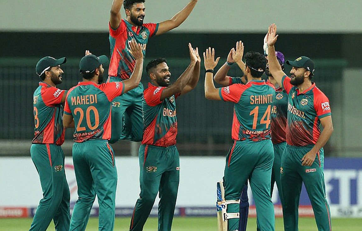 টিম শিটে নাম নেই, খাতায় আছে: নর্থ সিডনি ওভালের তিন ম্যাচ আর একটি প্রজন্মের হিসাব