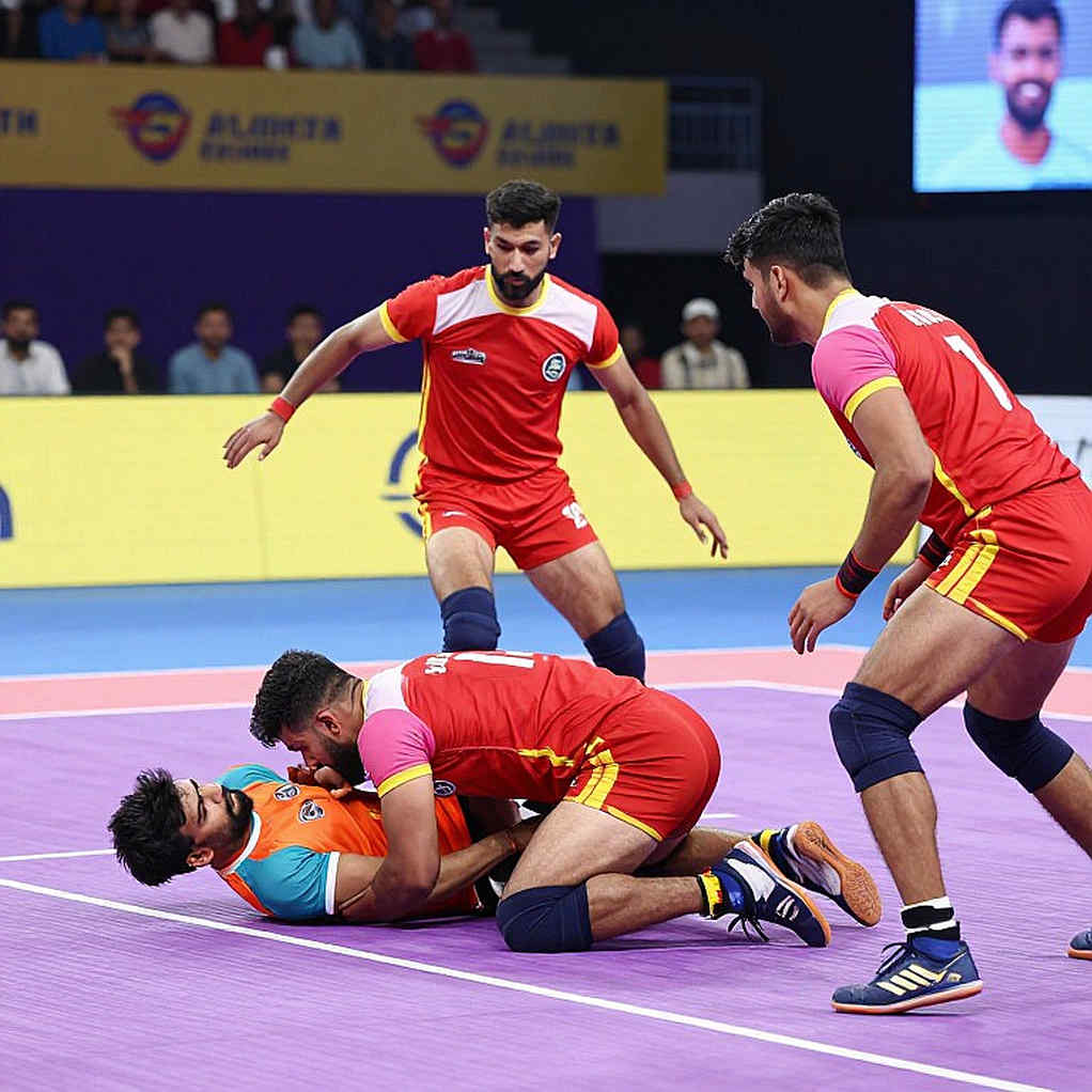 শুরুর সাতের বাইরে পাওয়ান সেহরাওয়াত: ভারত-ইরান ফাইনালের আগে যে প্রশ্নটা কেউ জিজ্ঞেস করছে না শুরুর সাতের বাইরে পাওয়ান সেহরাওয়াত: ভারত-ইরান ফাইনালের আগে যে প্রশ্নটা কেউ জিজ্ঞেস করছে না