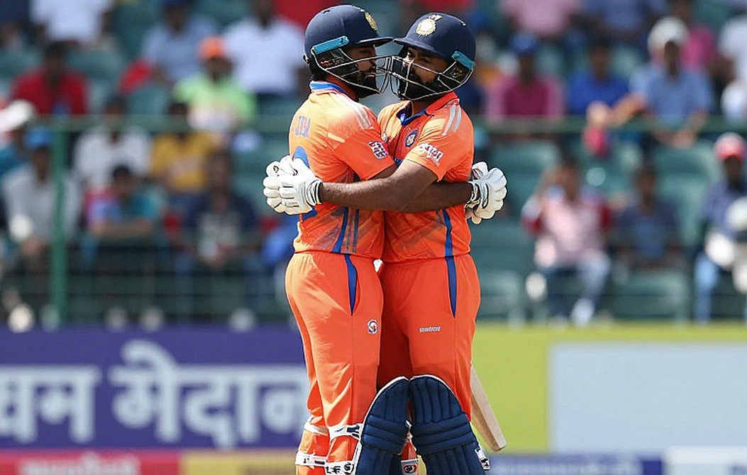 ছাদের পেসার থেকে বিশ্বকাপ: বাংলাদেশের বোলিং কাঁধে ক্যালেন্ডারের ওজন ছাদের পেসার থেকে বিশ্বকাপ: বাংলাদেশের বোলিং কাঁধে ক্যালেন্ডারের ওজন