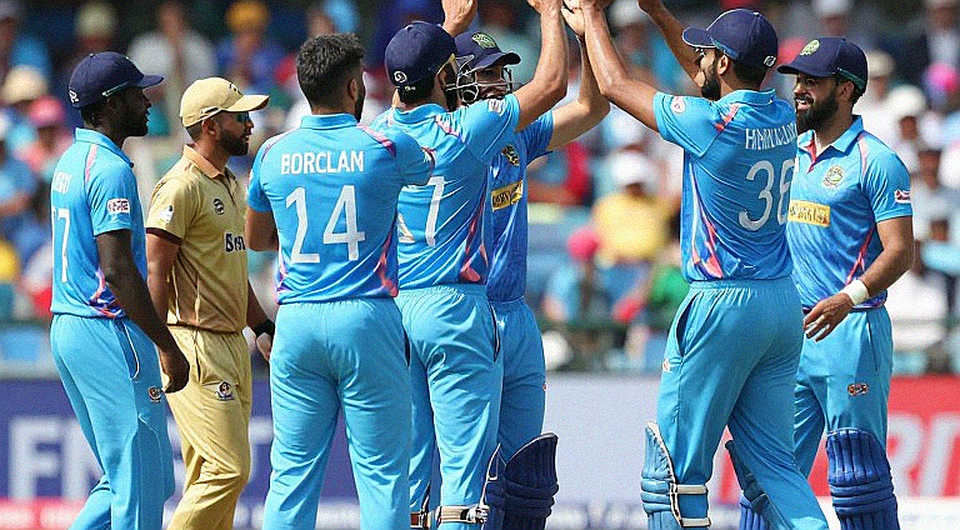 মিরপুরের স্পিন-ফাঁদ ও খোলা ওপেনিং: নেটে যা প্রস্তুত হচ্ছে, ঝুঁকি যেখানে রয়ে গেছে মিরপুরের স্পিন-ফাঁদ ও খোলা ওপেনিং: নেটে যা প্রস্তুত হচ্ছে, ঝুঁকি যেখানে রয়ে গেছে